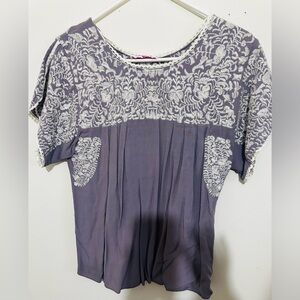 Buddy Love, lavender top with white embroidery, size medium